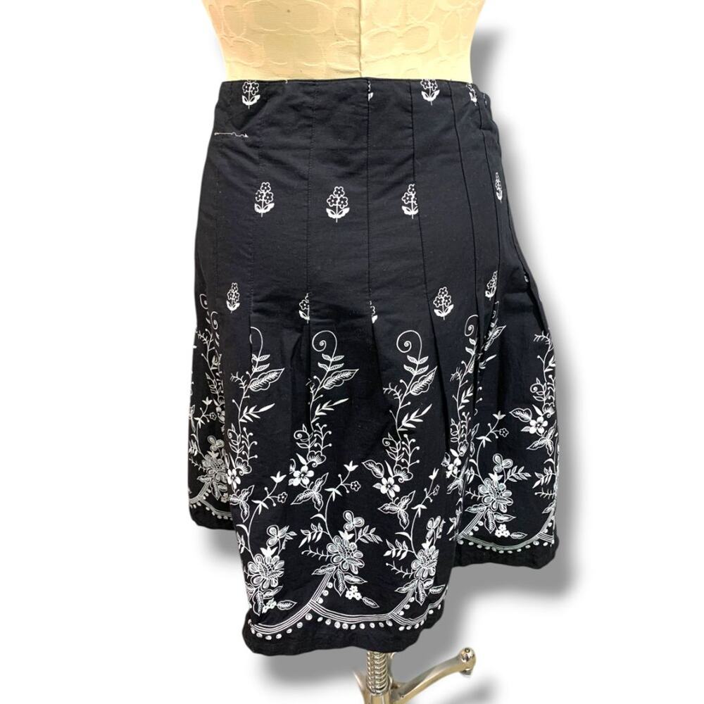 Size 14 Torrid New A-Line Sequin Embellished Black Skirt White Floral - Picture 5 of 11